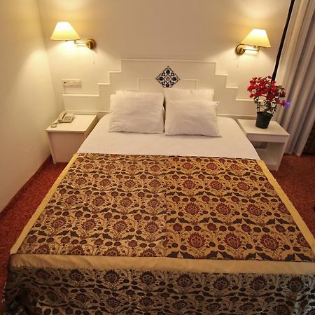 Green Valley Hotel เกเมร์ ภายนอก รูปภาพ