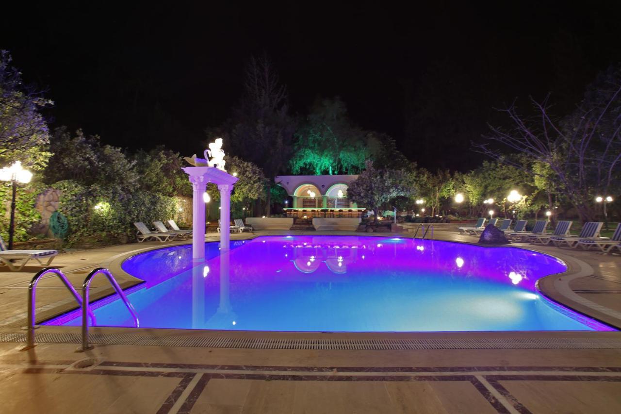 Green Valley Hotel เกเมร์ ภายนอก รูปภาพ