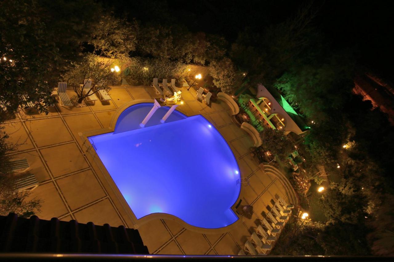 Green Valley Hotel เกเมร์ ภายนอก รูปภาพ
