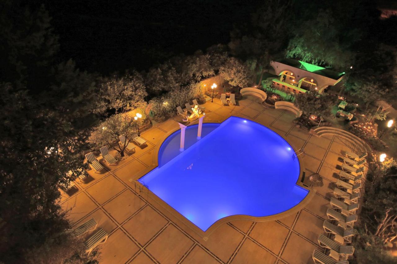 Green Valley Hotel เกเมร์ ภายนอก รูปภาพ